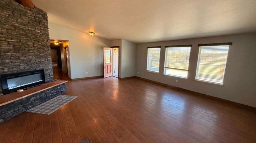 2550 NW Coyner Rd  - Redmond - Oregon - 3 bed, 3 bath rental property