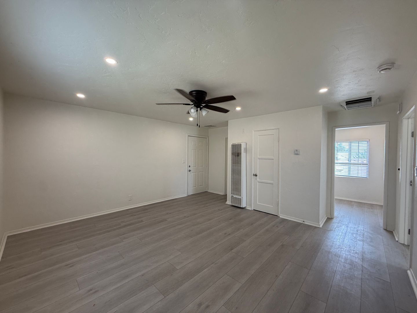 2634 Desert St. - 2632 - Rosamond - California - 1 bed, 1 bath rental property
