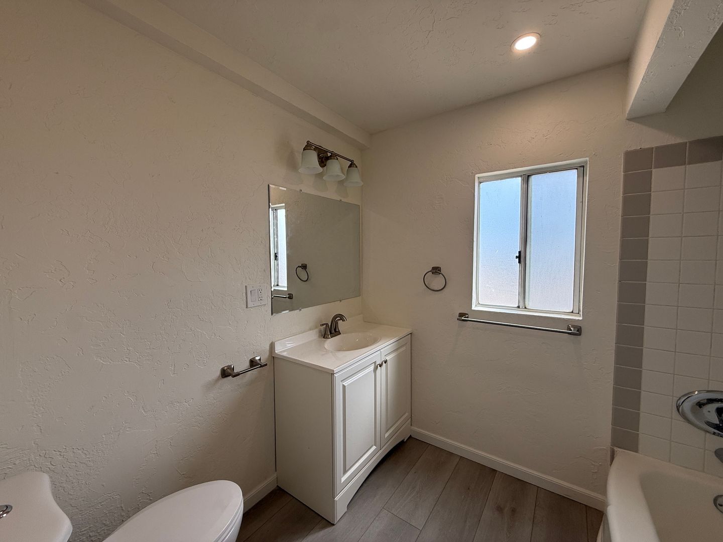 2634 Desert St. - 2632 - Rosamond - California - 1 bed, 1 bath rental property