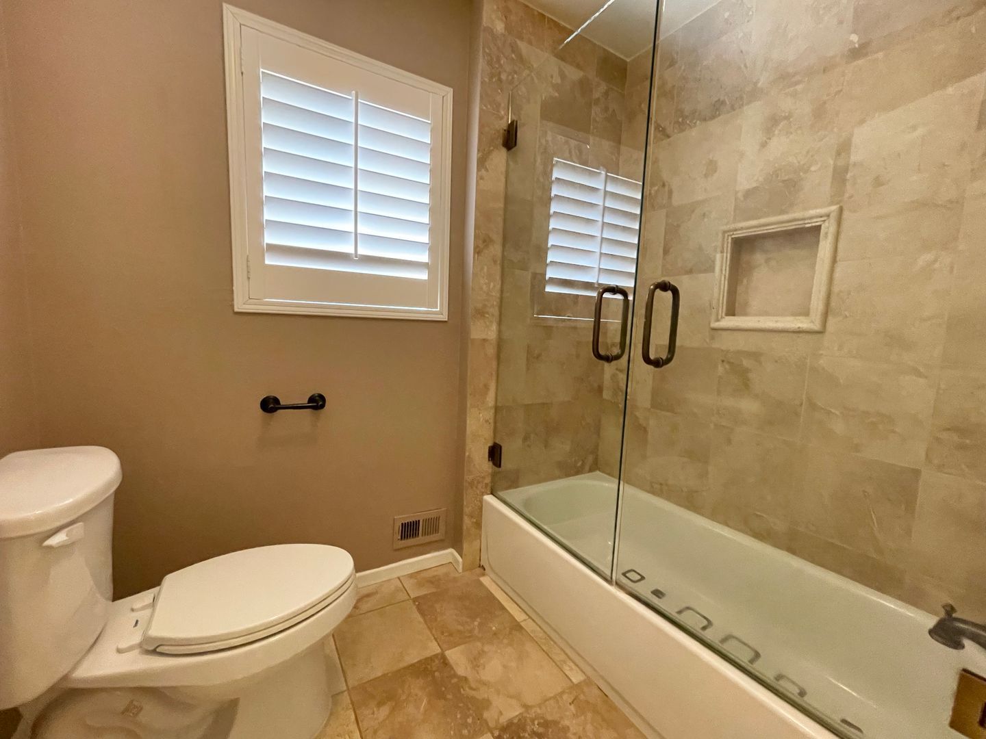 27466 Country Glen Rd  - Agoura Hills - California - 3 bed, 1.5 bath rental property