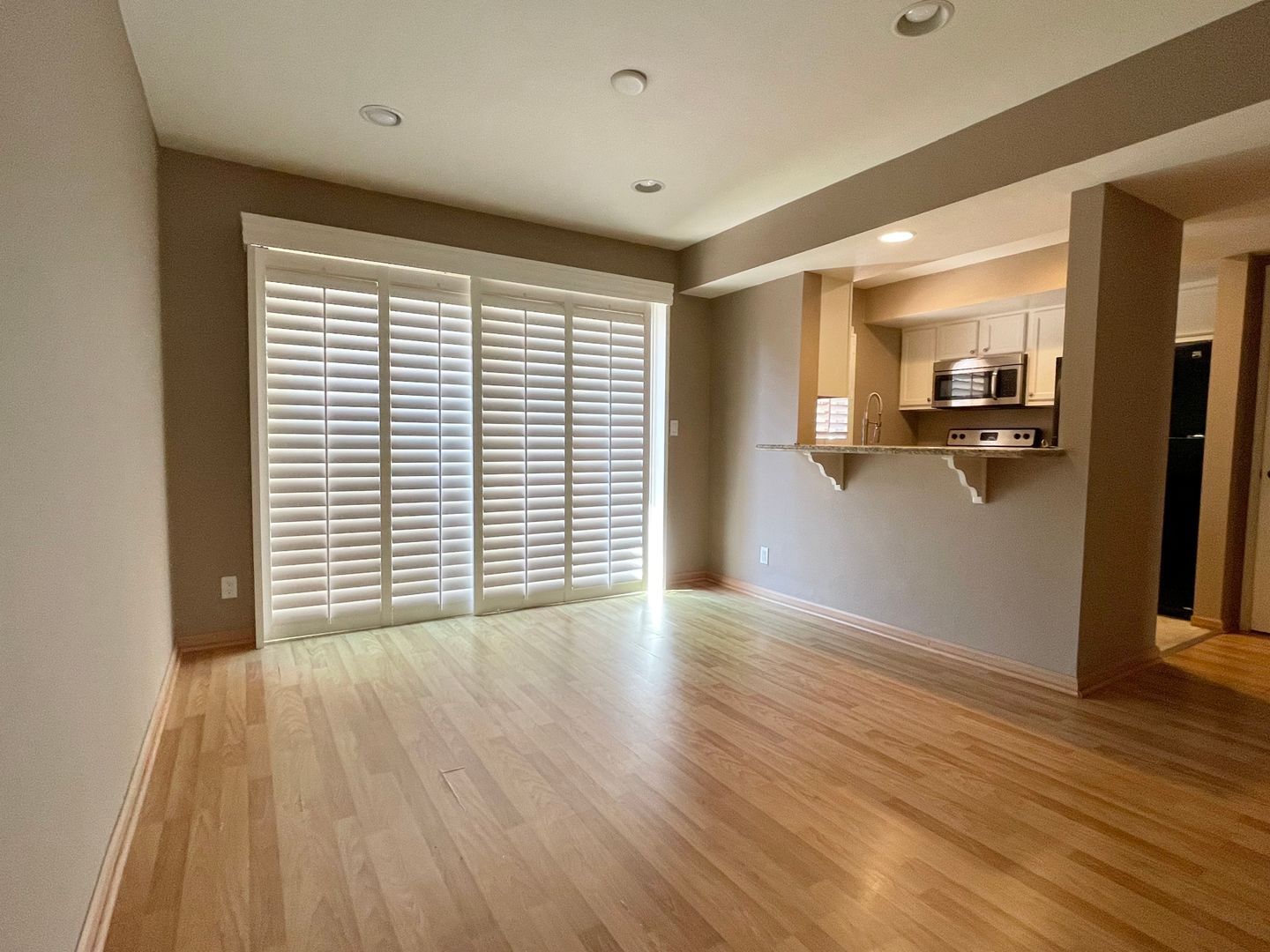 27466 Country Glen Rd  - Agoura Hills - California - 3 bed, 1.5 bath rental property