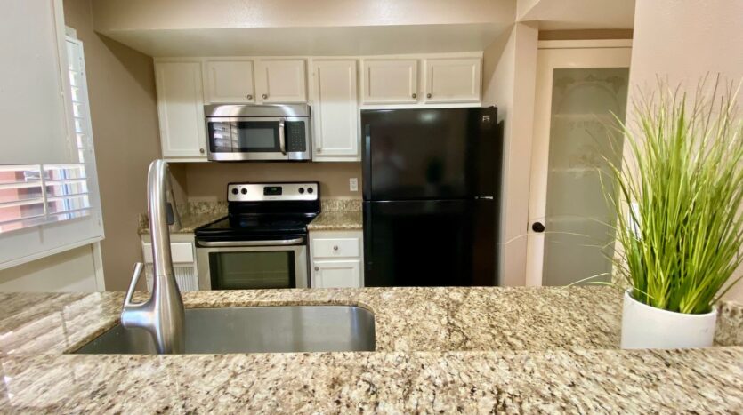 27466 Country Glen Rd  - Agoura Hills - California - 3 bed, 1.5 bath rental property