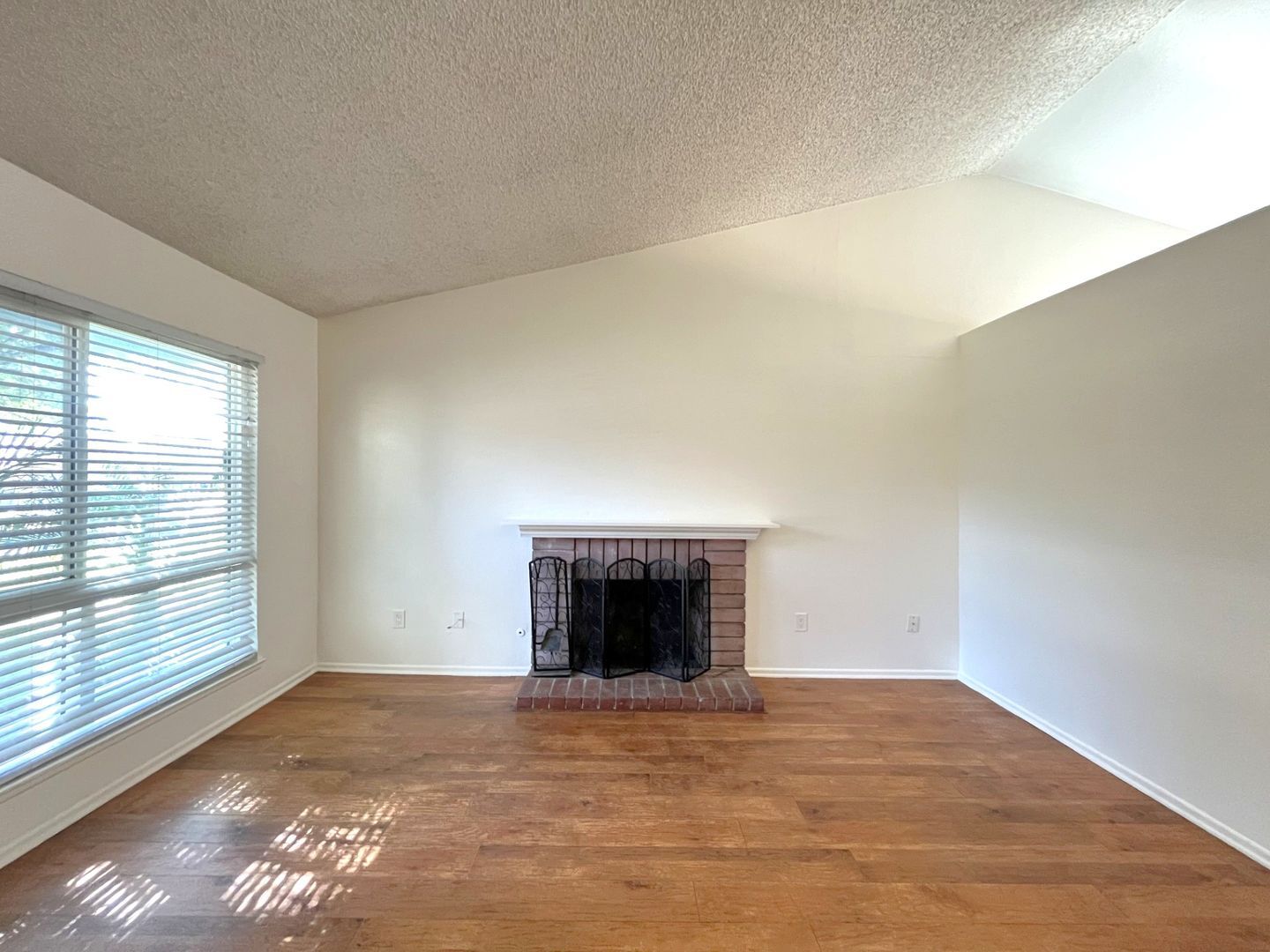 2757 Aries Ln - Riverside - California - 3 bed, 2 bath rental property