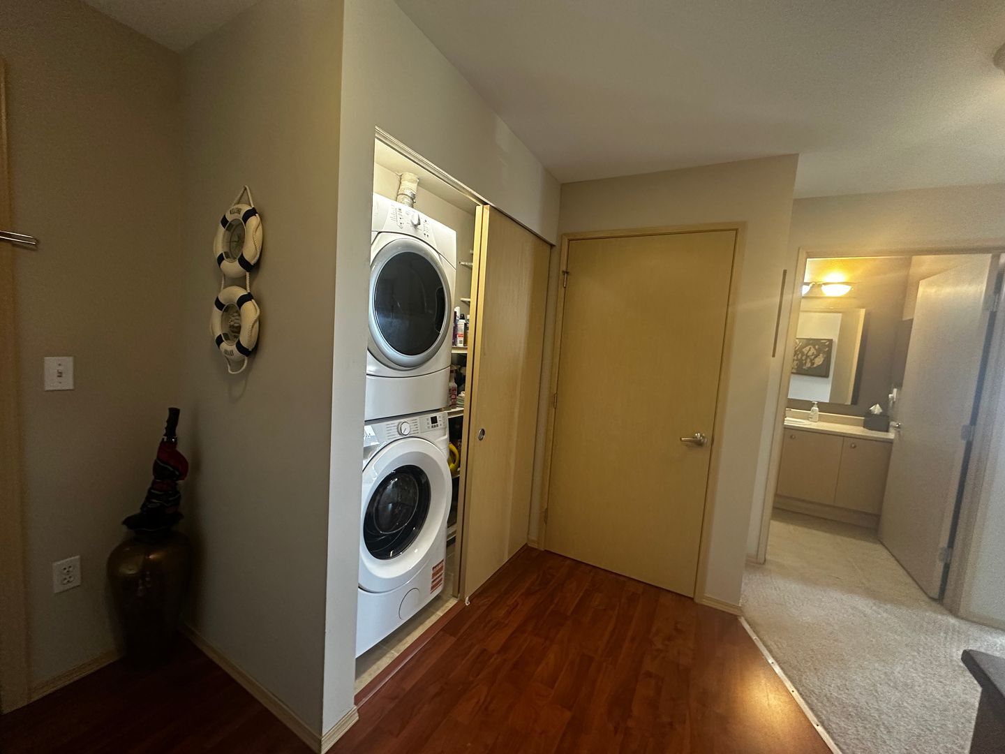 2818 Grand Ave #308 - Everett - Washington - 2 bed, 2 bath rental property