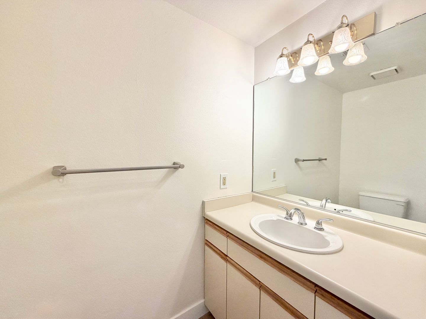 28200 Landau - 02 - Cathedral City - California - 2 bed, 2.5 bath rental property