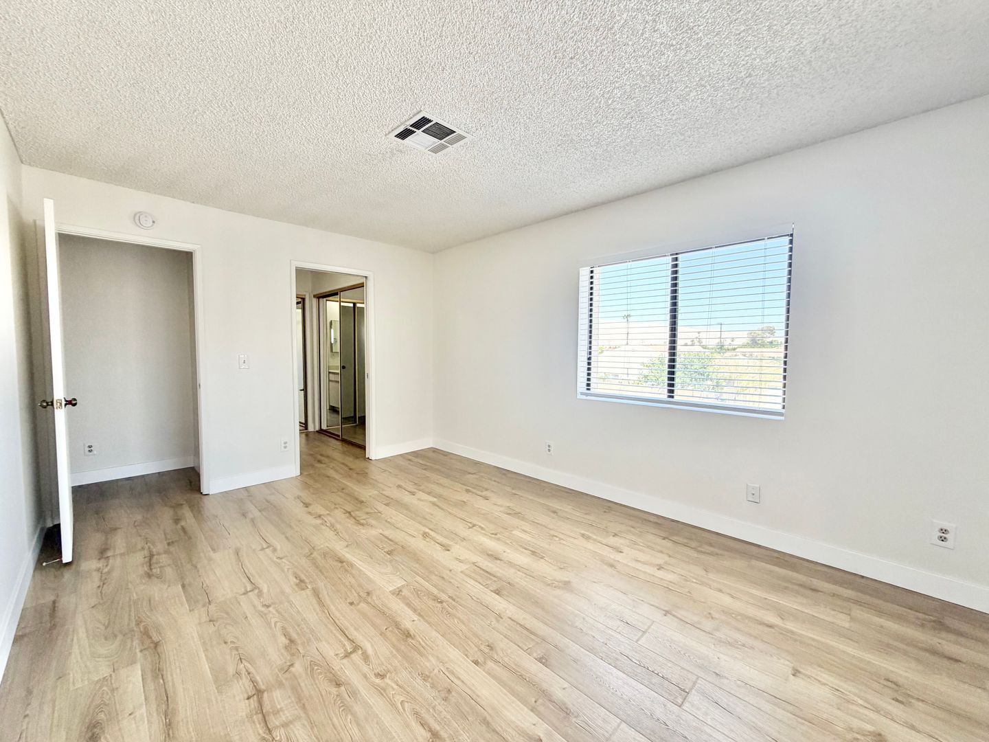 28200 Landau - 02 - Cathedral City - California - 2 bed, 2.5 bath rental property