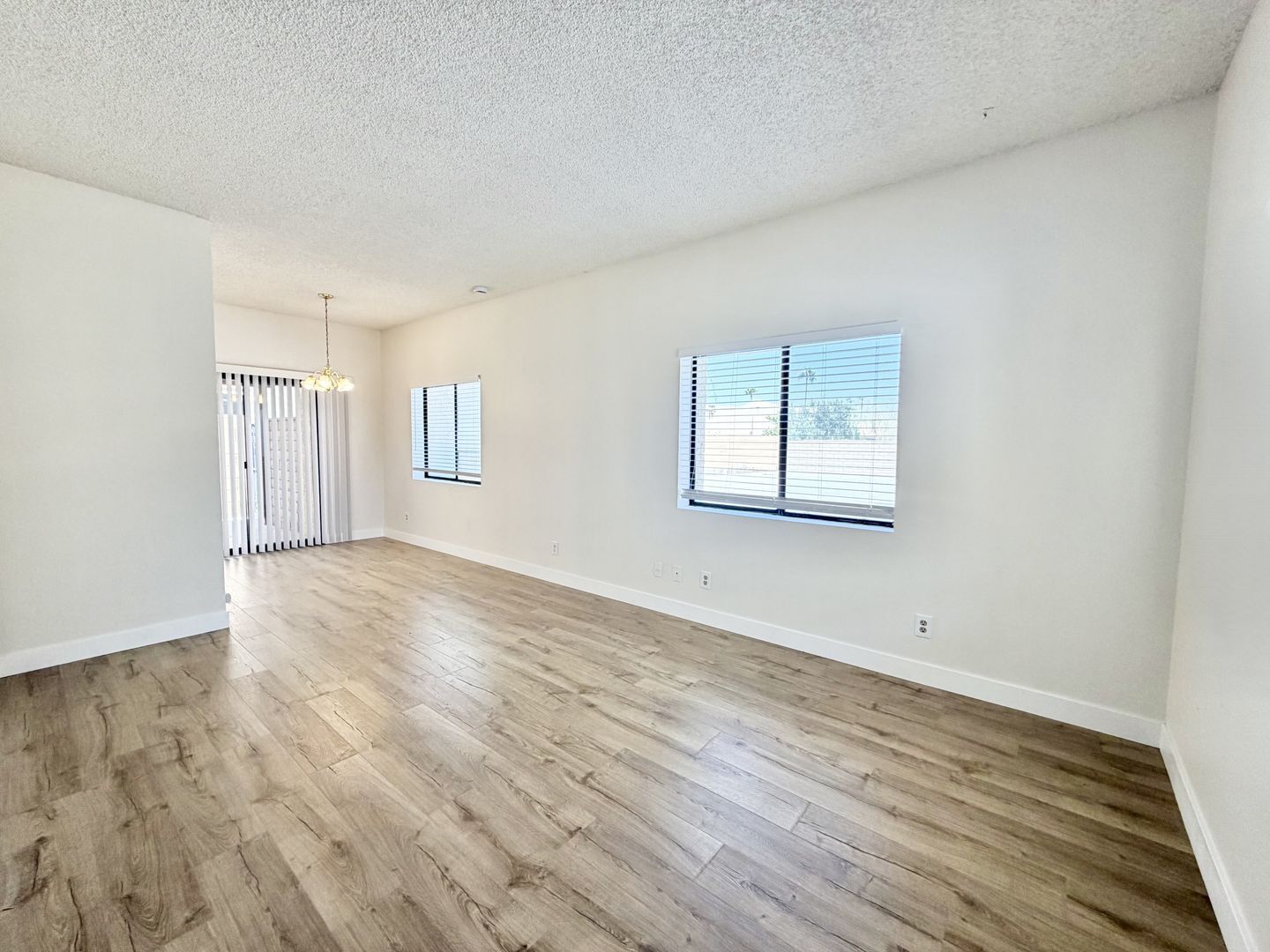 28200 Landau - 02 - Cathedral City - California - 2 bed, 2.5 bath rental property