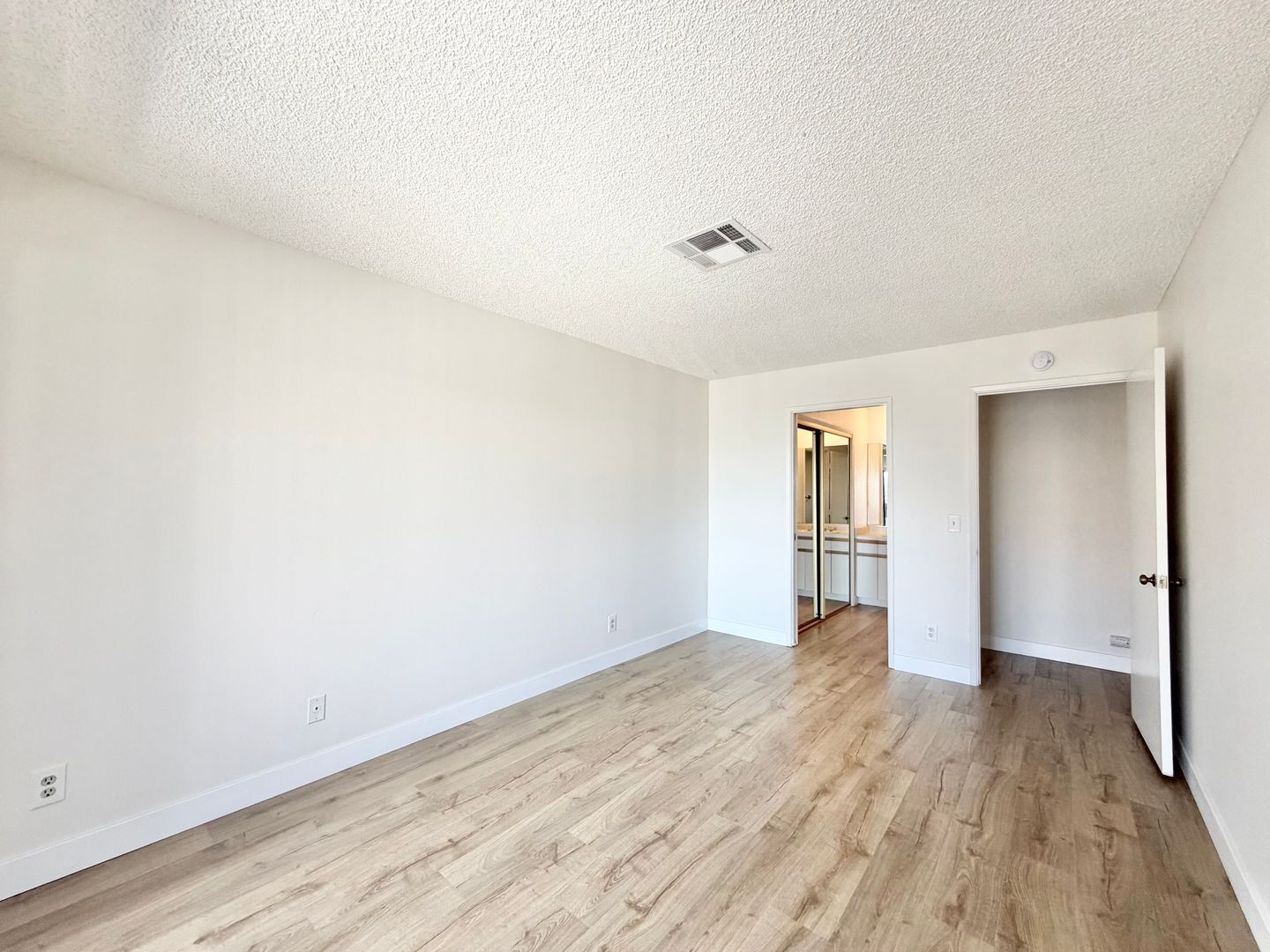 28200 Landau - 02 - Cathedral City - California - 2 bed, 2.5 bath rental property