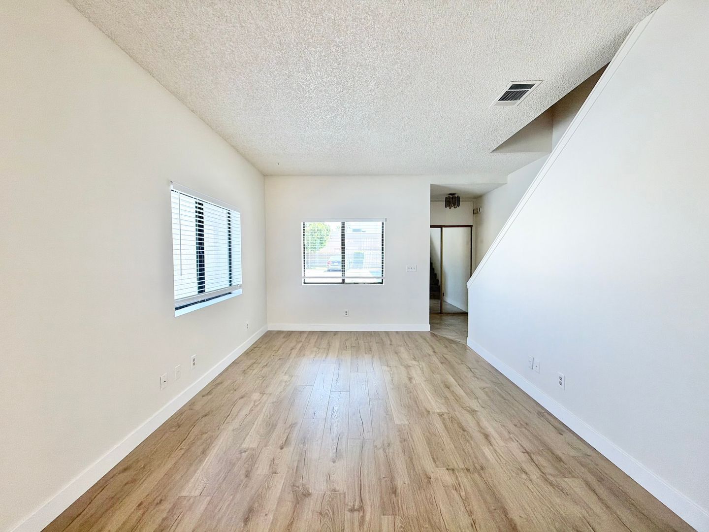 28200 Landau - 02 - Cathedral City - California - 2 bed, 2.5 bath rental property