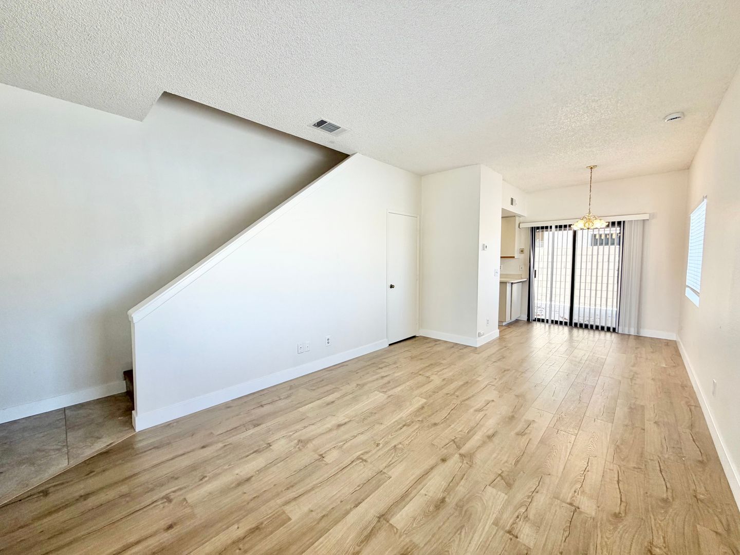 28200 Landau - 02 - Cathedral City - California - 2 bed, 2.5 bath rental property