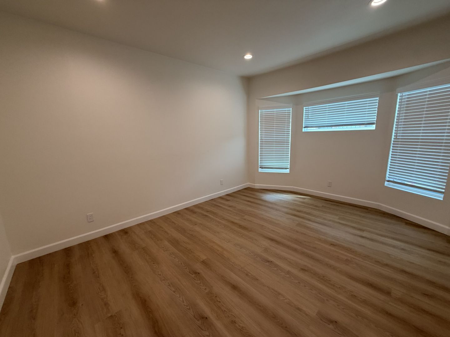 2947 Dalton Ave  - Los Angeles - California - 3 bed, 2.5 bath rental property