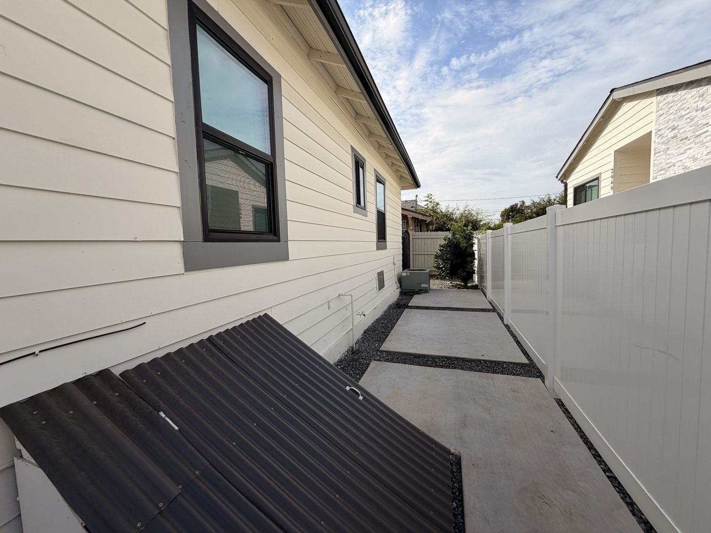 2947 Dalton Ave  - Los Angeles - California - 3 bed, 2.5 bath rental property