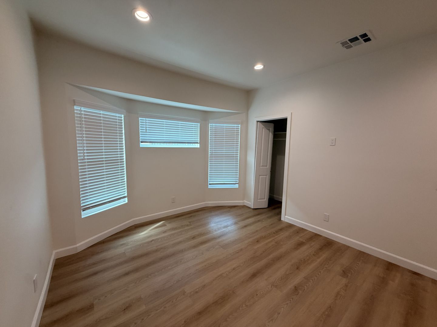 2947 Dalton Ave  - Los Angeles - California - 3 bed, 2.5 bath rental property