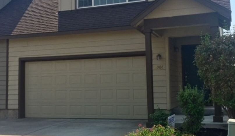 2988 SW Indian Circle - Redmond - Oregon - 3 bed, 2.5 bath rental property