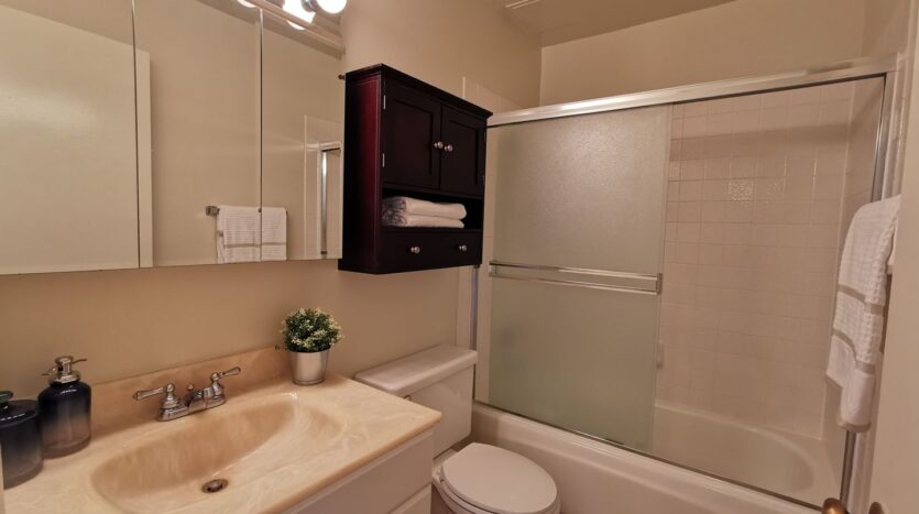3 Admiral Drive #359 - Emeryville - California - 1 bed, 1 bath rental property