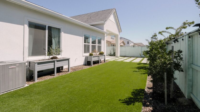 3034 Carrousel St - Lodi - California - 4 bed, 2.5 bath rental property