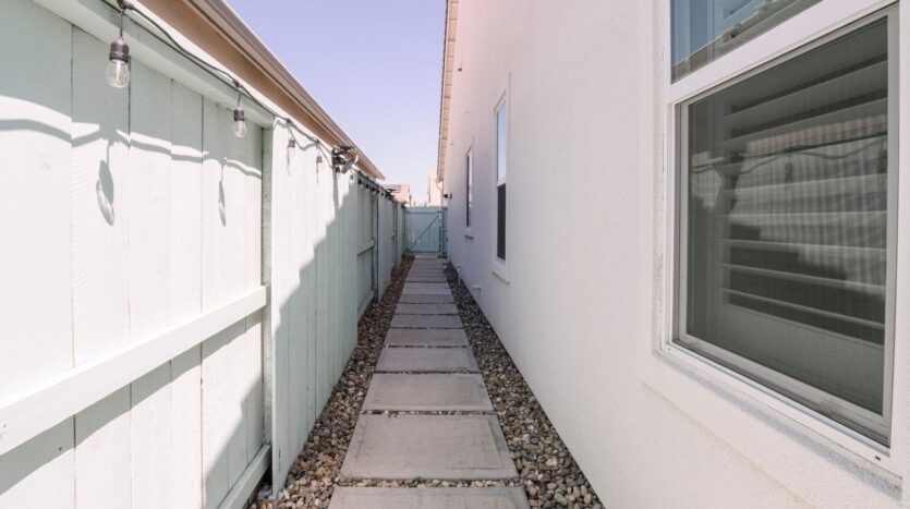 3034 Carrousel St - Lodi - California - 4 bed, 2.5 bath rental property