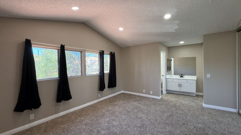 317 Camino Real Ave - Palmdale - California - 4 bed, 3 bath rental property