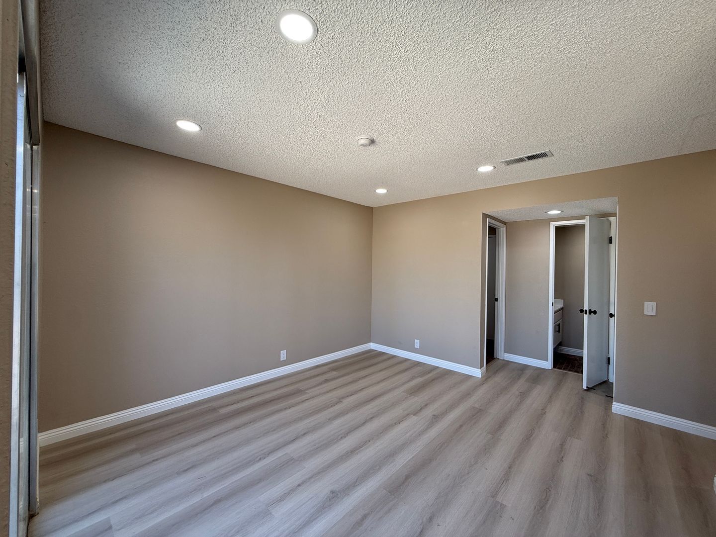 317 Camino Real Ave - Palmdale - California - 4 bed, 3 bath rental property