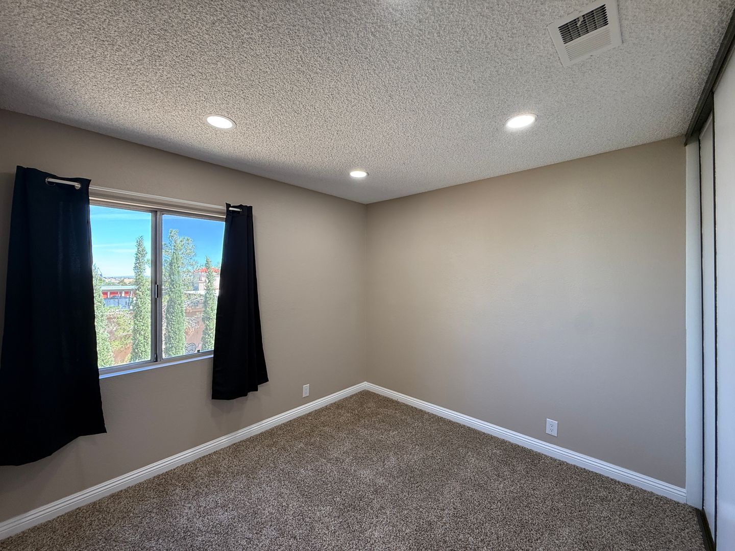 317 Camino Real Ave - Palmdale - California - 4 bed, 3 bath rental property
