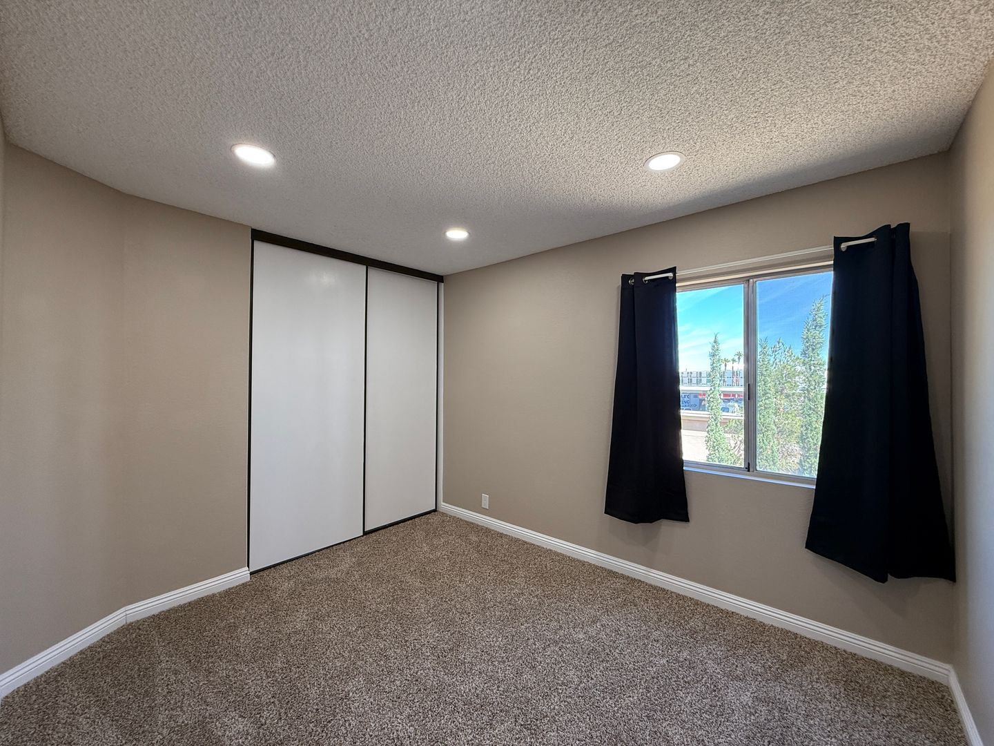 317 Camino Real Ave - Palmdale - California - 4 bed, 3 bath rental property