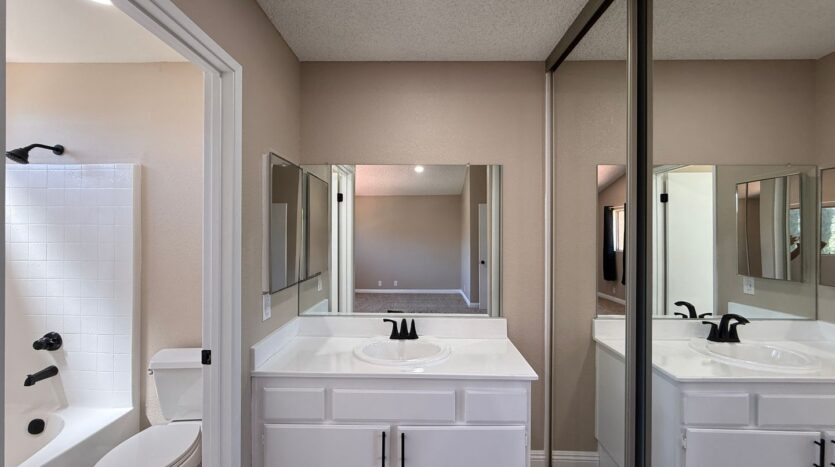 317 Camino Real Ave - Palmdale - California - 4 bed, 3 bath rental property