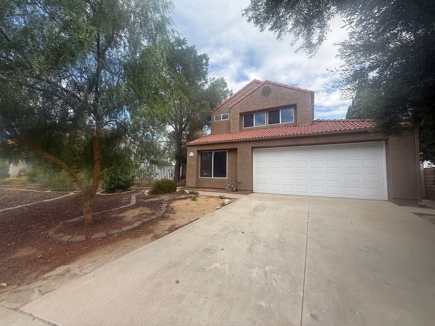 317 Camino Real Ave - Palmdale - California - 4 bed, 3 bath rental property