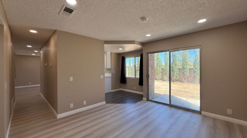 317 Camino Real Ave - Palmdale - California - 4 bed, 3 bath rental property