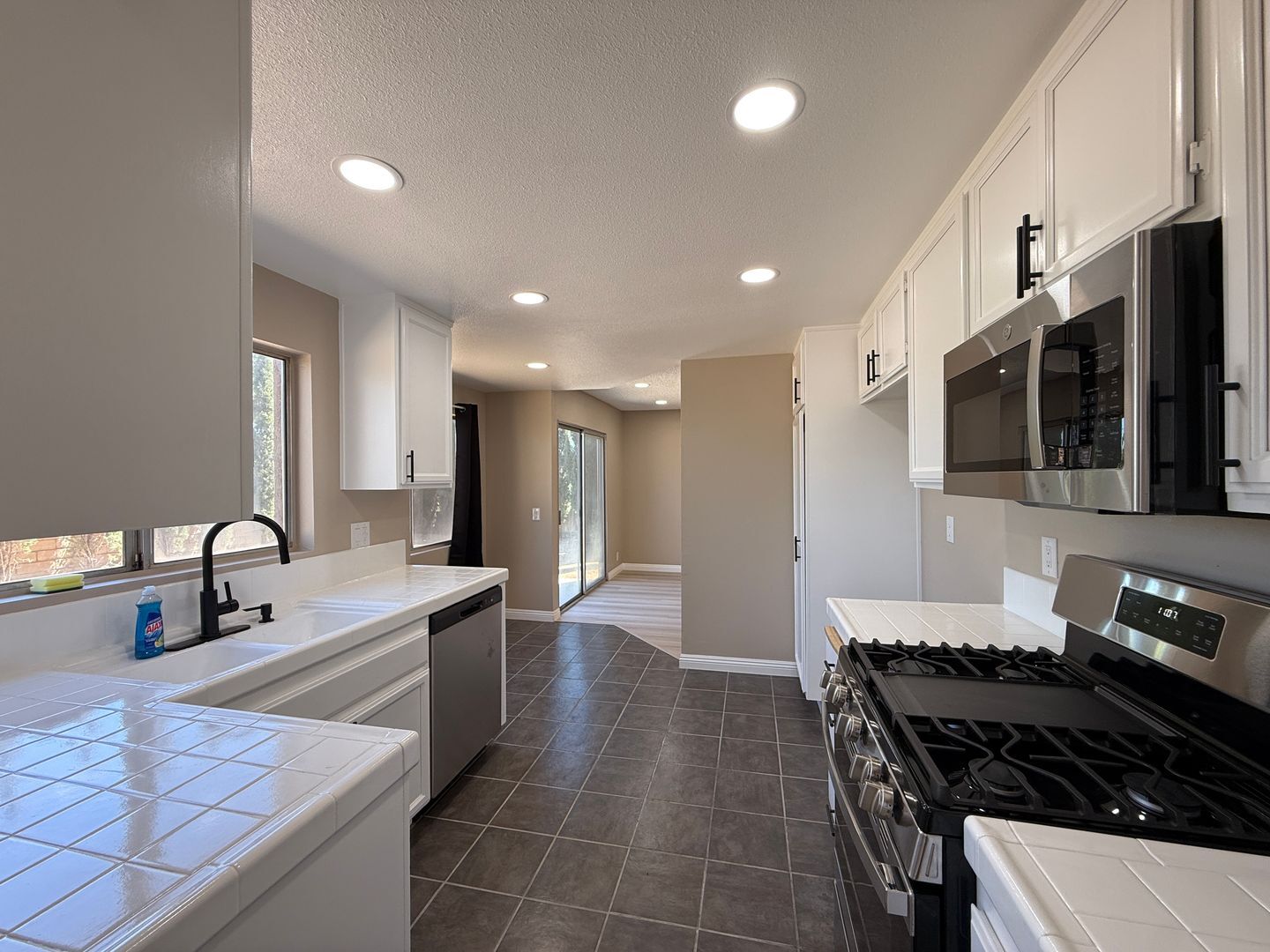 317 Camino Real Ave - Palmdale - California - 4 bed, 3 bath rental property