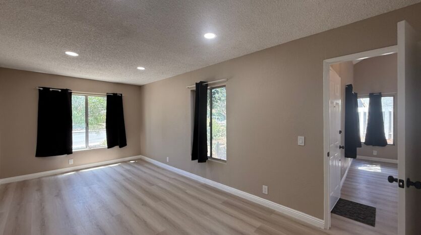 317 Camino Real Ave - Palmdale - California - 4 bed, 3 bath rental property