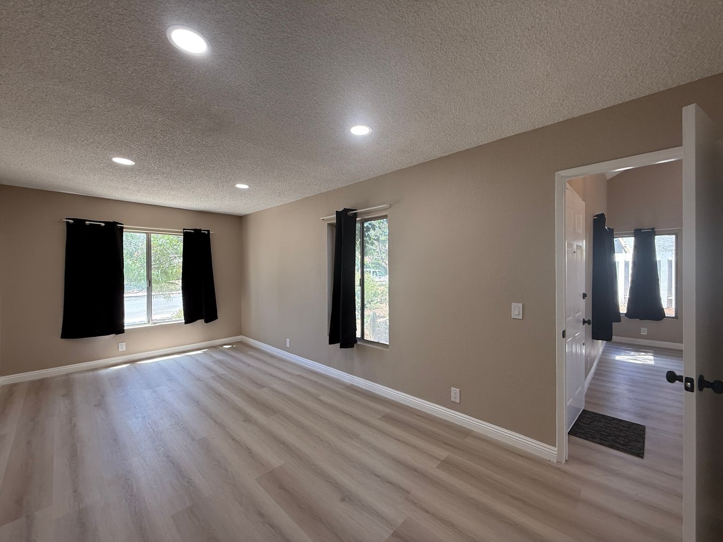 317 Camino Real Ave - Palmdale - California - 4 bed, 3 bath rental property