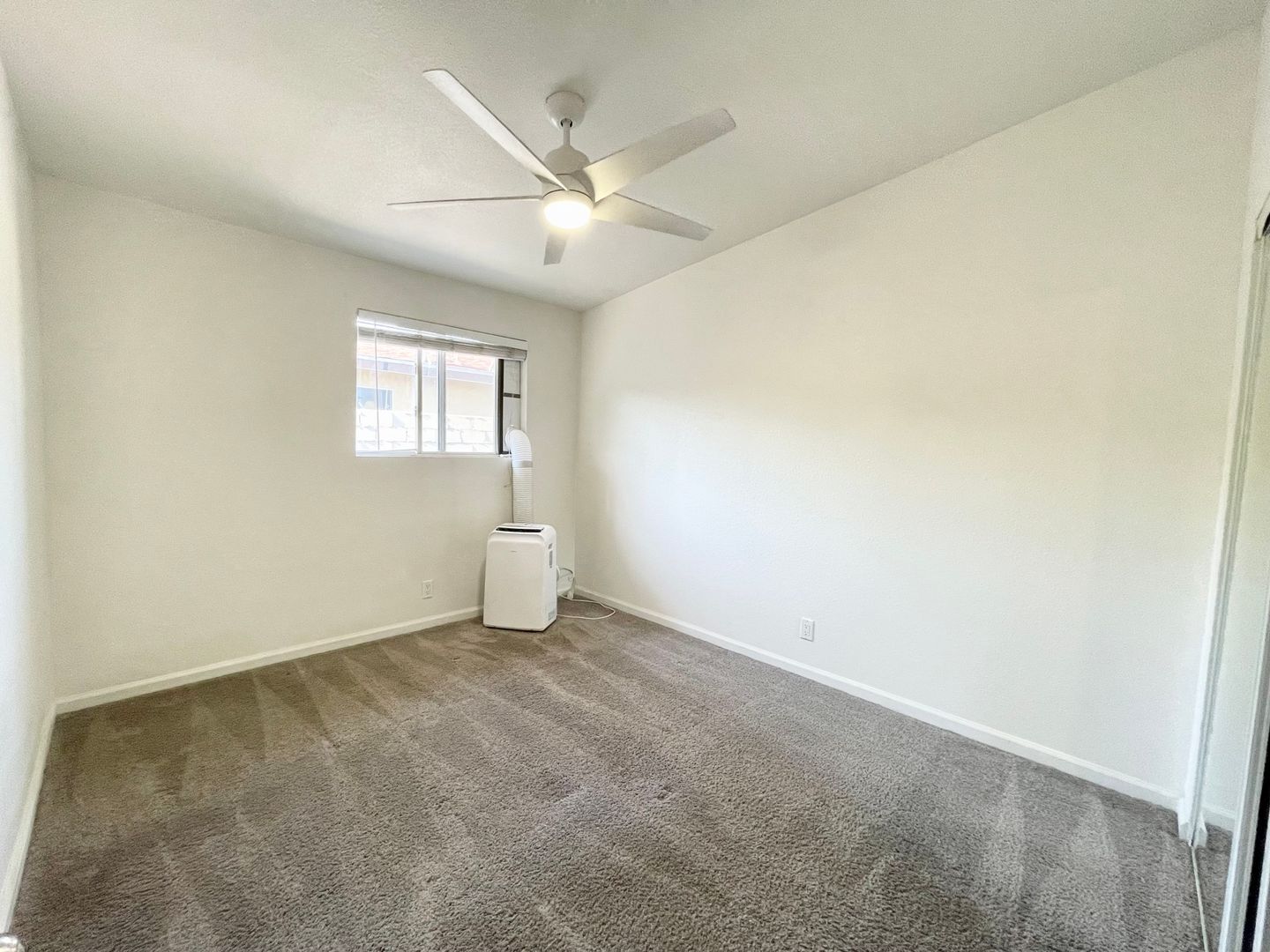 31890 Avenida La Paloma - Unit B - Cathedral City - California - 1 bed, 1 bath rental property