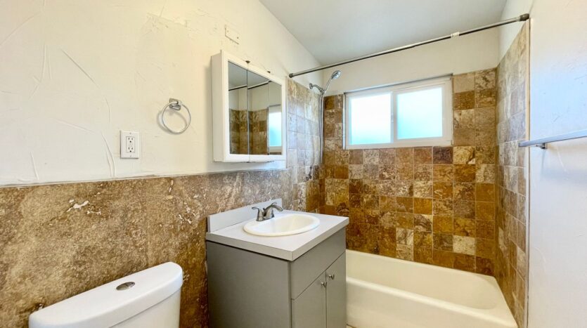 31890 Avenida La Paloma - Unit B - Cathedral City - California - 1 bed, 1 bath rental property
