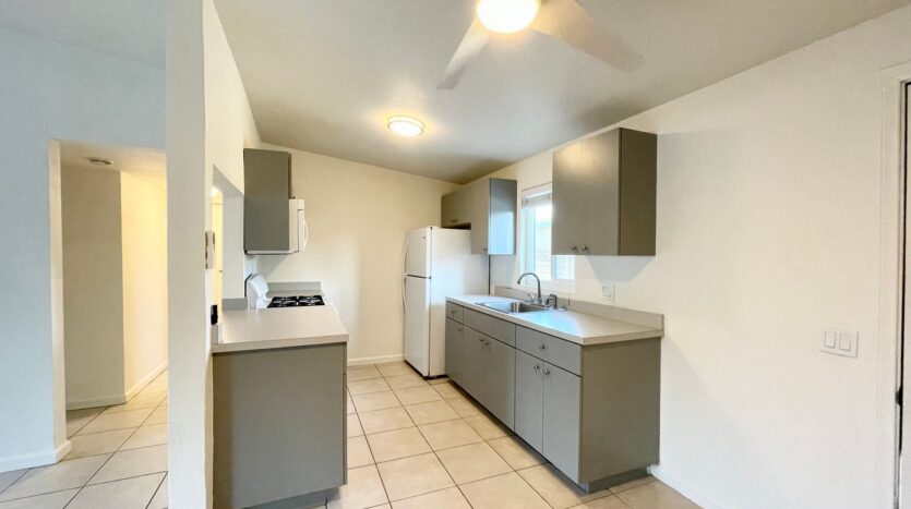 31890 Avenida La Paloma - Unit B - Cathedral City - California - 1 bed, 1 bath rental property