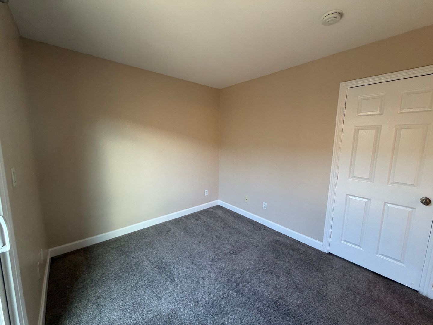 320 J. Ave. #90  - National City - California - 1 bed, 1 bath rental property