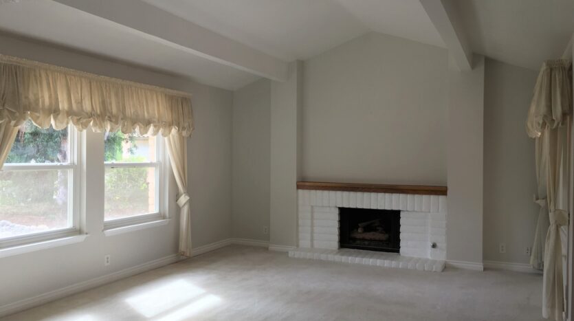 3317 Vista Rocosa - Escondido - California - 4 bed, 2.5 bath rental property