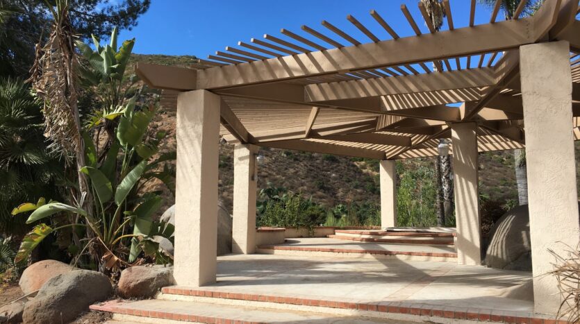 3317 Vista Rocosa - Escondido - California - 4 bed, 2.5 bath rental property