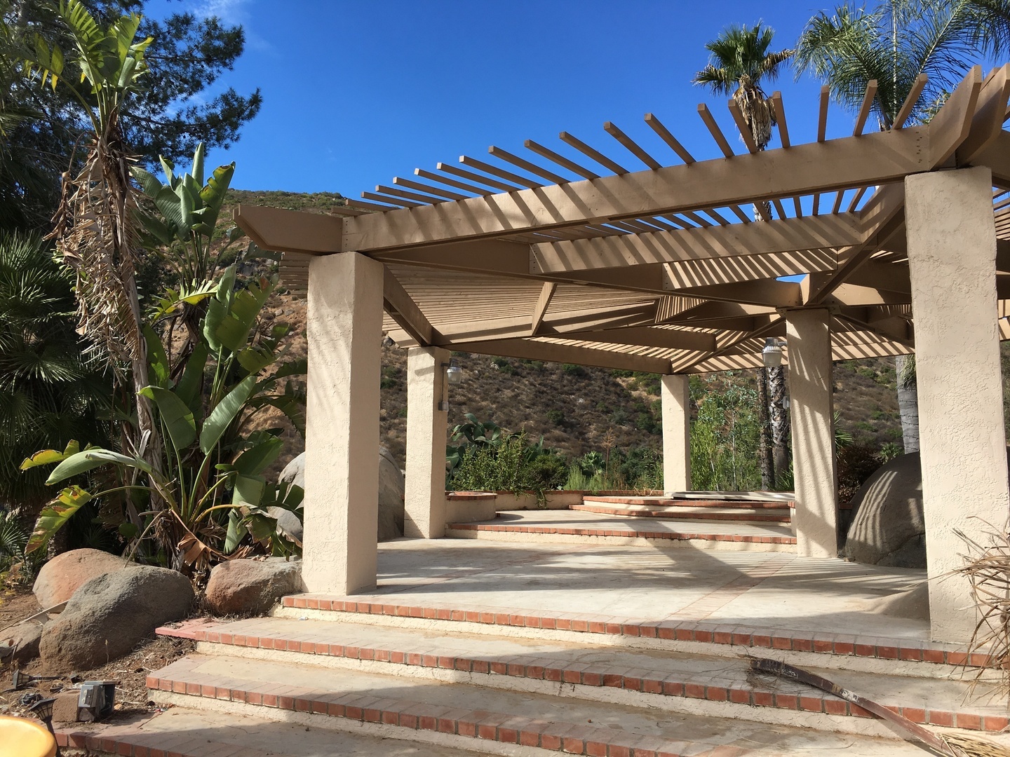3317 Vista Rocosa - Escondido - California - 4 bed, 2.5 bath rental property