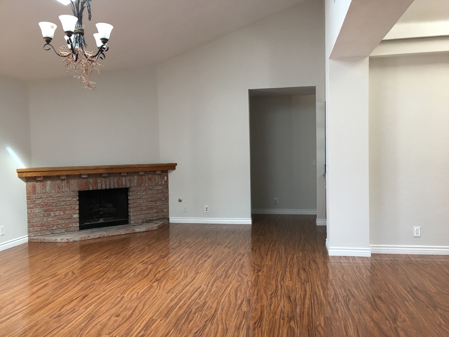 3317 Vista Rocosa - Escondido - California - 4 bed, 2.5 bath rental property