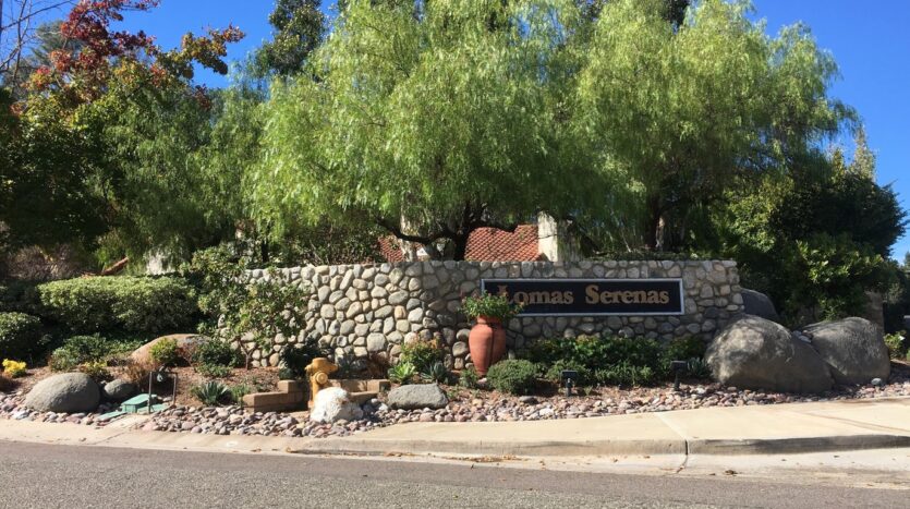 3317 Vista Rocosa - Escondido - California - 4 bed, 2.5 bath rental property