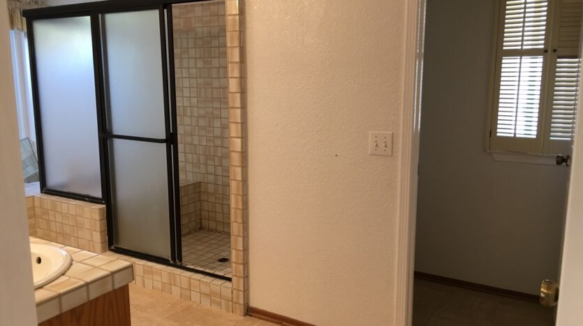 3317 Vista Rocosa - Escondido - California - 4 bed, 2.5 bath rental property