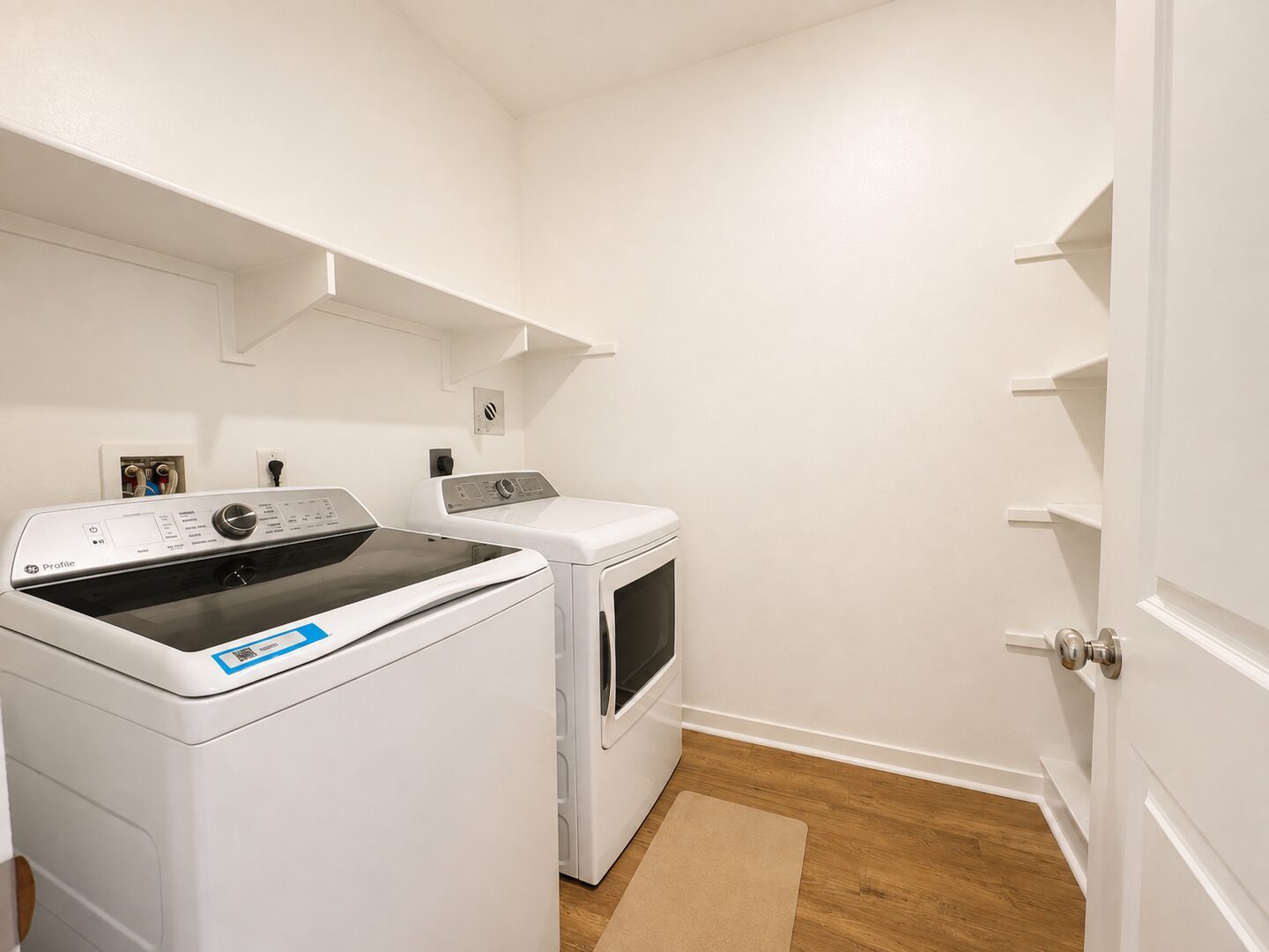 33221 Opal Glass Drive - Winchester - California - 3 bed, 2.5 bath rental property