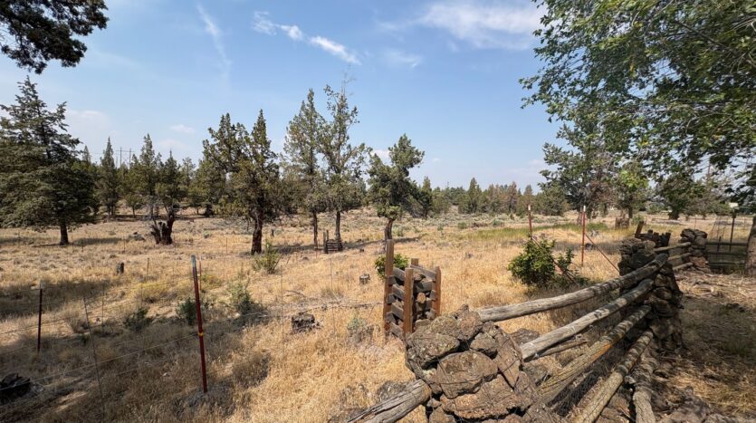 333 SW 35th Street - Redmond - Oregon - 3 bed, 2 bath rental property