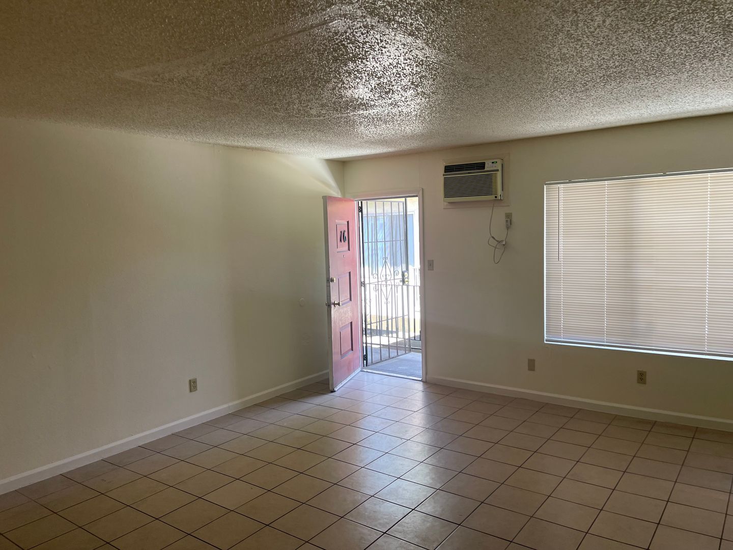 337 E Poplar St. - Stockton - California - 1 bed, 1 bath rental property