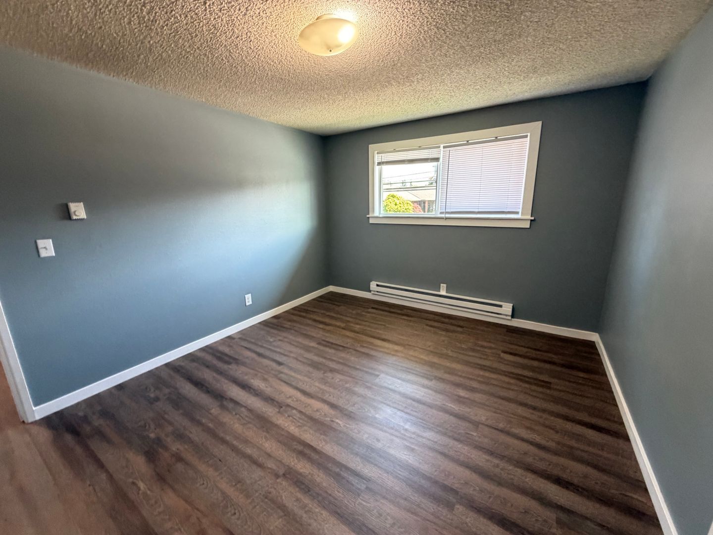 3432 Hoyt Ave - Unit 5 - Everett - Washington - 2 bed, 1 bath rental property