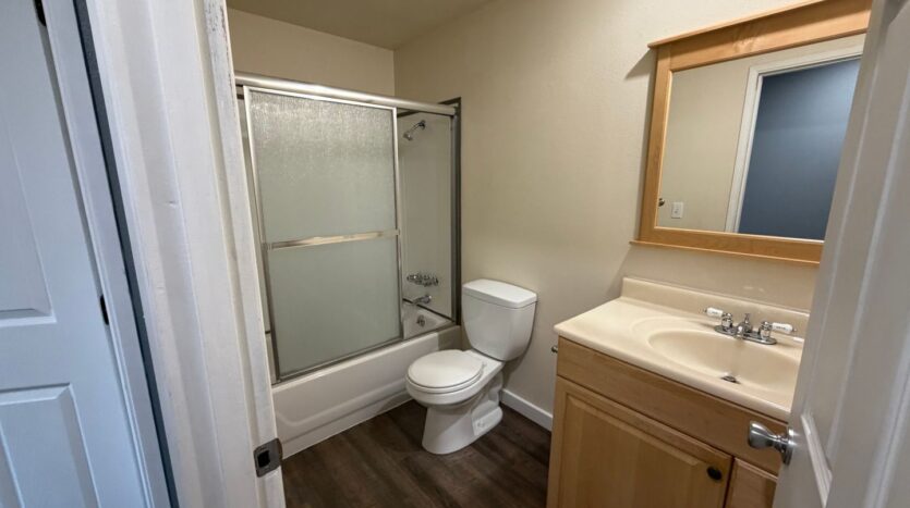3432 Hoyt Ave - Unit 5 - Everett - Washington - 2 bed, 1 bath rental property