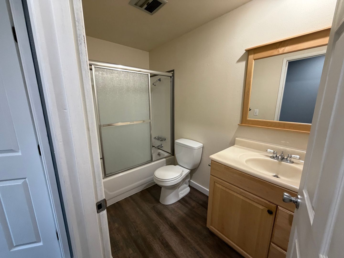 3432 Hoyt Ave - Unit 5 - Everett - Washington - 2 bed, 1 bath rental property