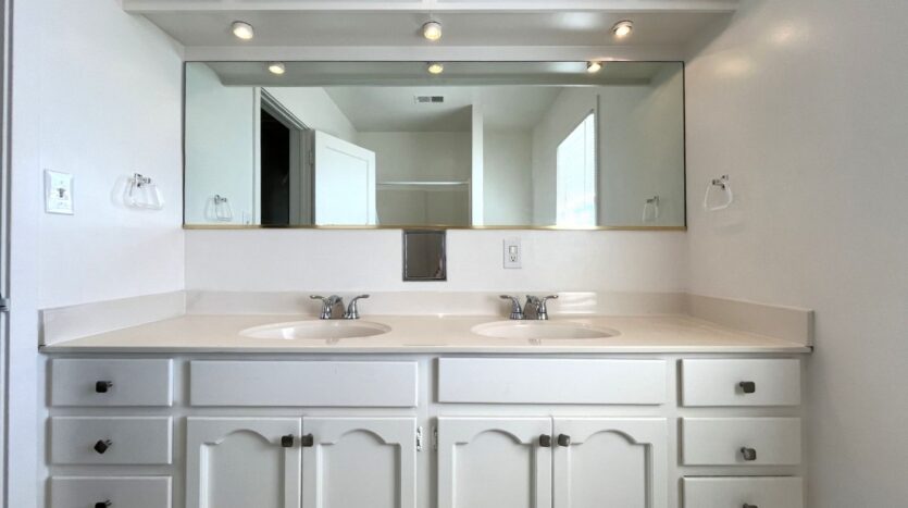 3438 Maine Avenue - Baldwin Park - California - 3 bed, 2 bath rental property
