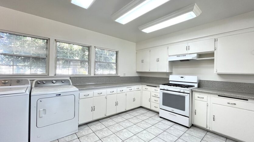 3438 Maine Avenue - Baldwin Park - California - 3 bed, 2 bath rental property