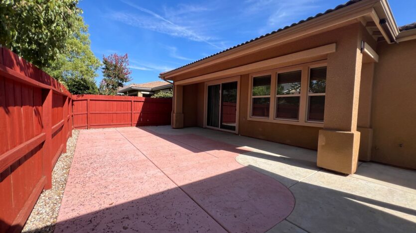 3449 Sussex Avenue - Clovis - California - 3 bed, 2 bath rental property
